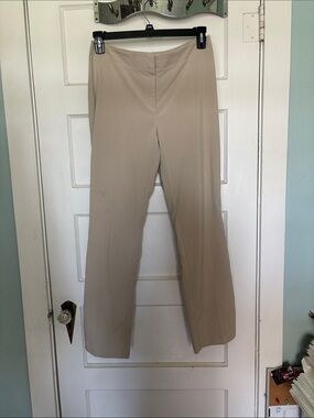 Chico’s Classic Straight-Leg Pants in Beige Size 1 (US 8)